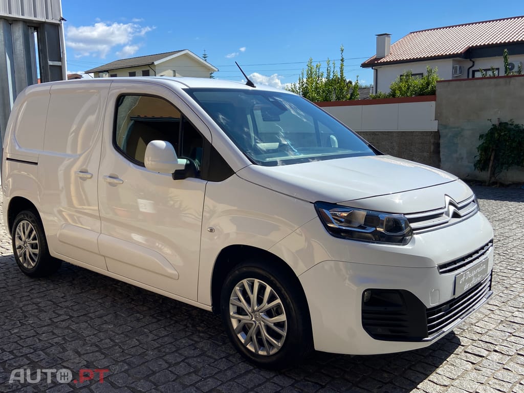 Citroen Berlingo 1.6 HDI 100 CV  CarPlay
