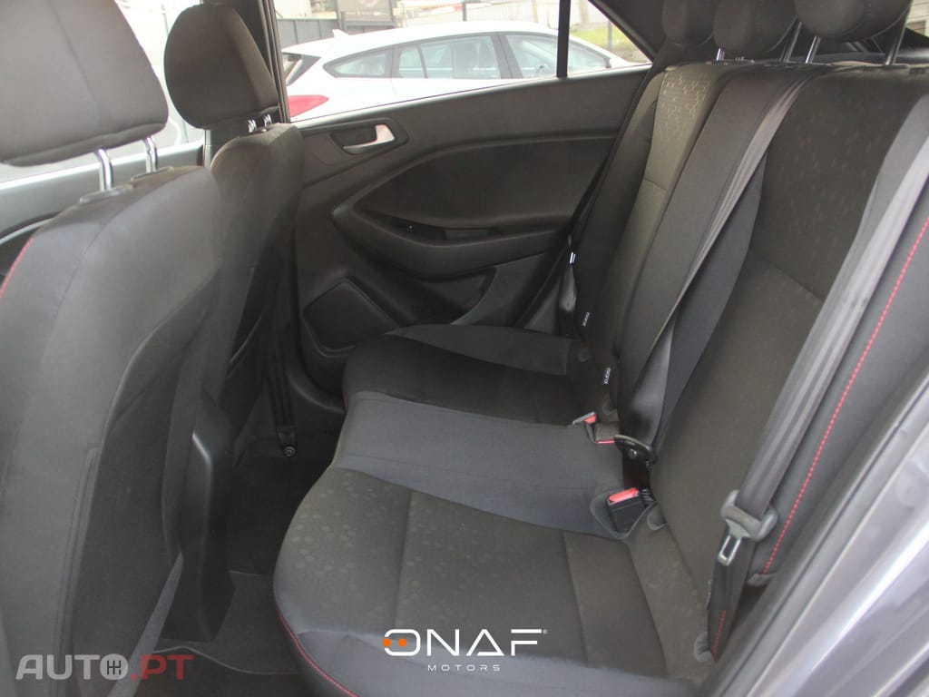 Hyundai i20 1.0 GDI 100 DCT-7 Bussines