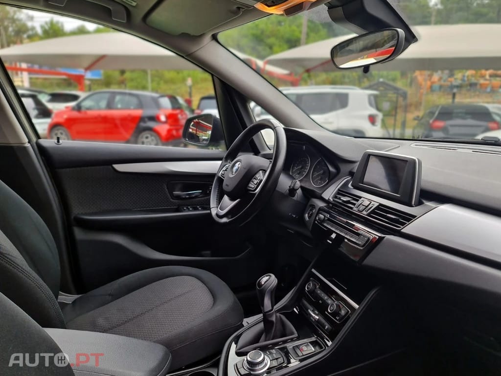BMW 216 d CORPORATE BUSINESS EDITION
