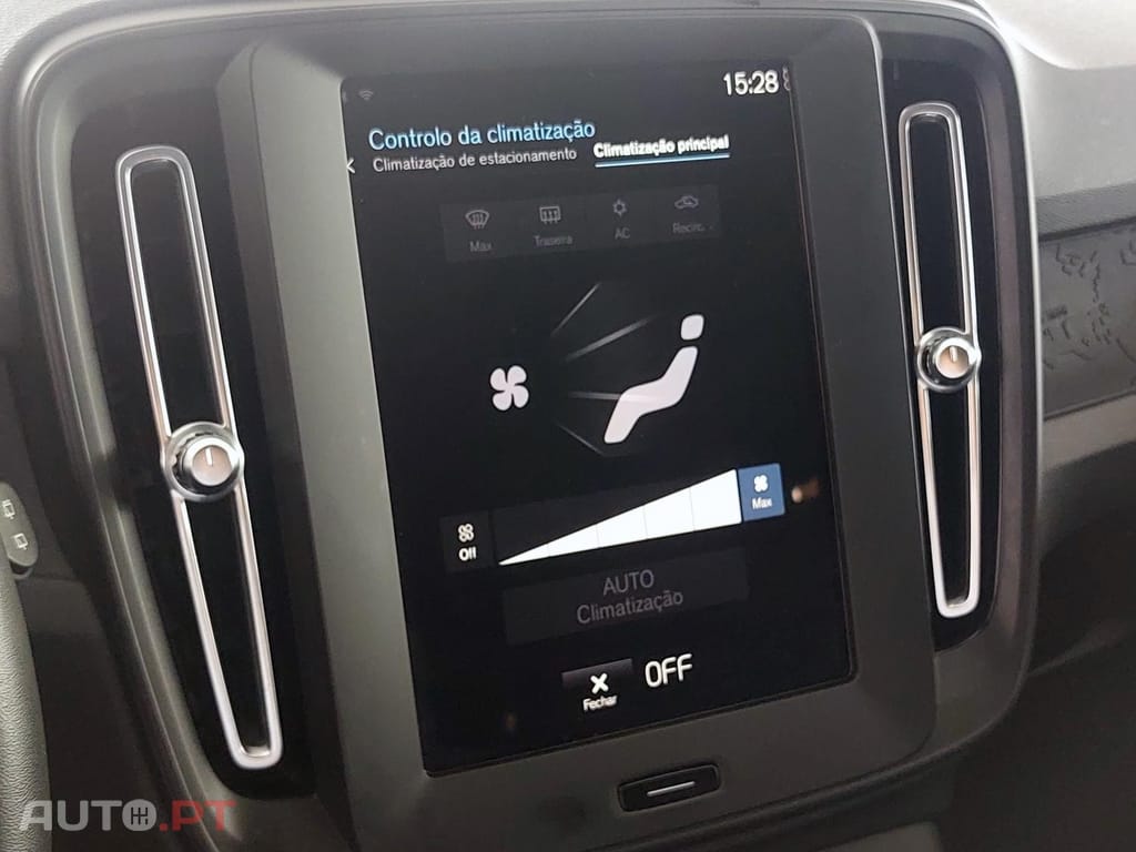 Volvo XC40 1.5 T2 Momentum