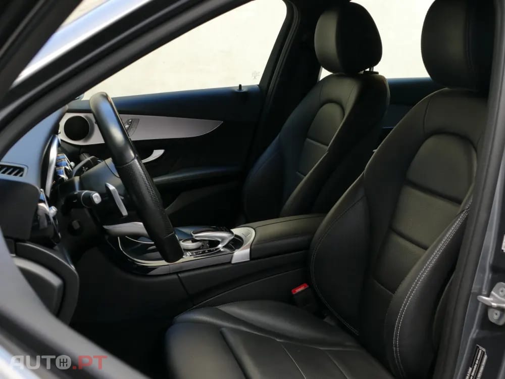 Mercedes-Benz C 300 de AMG Line