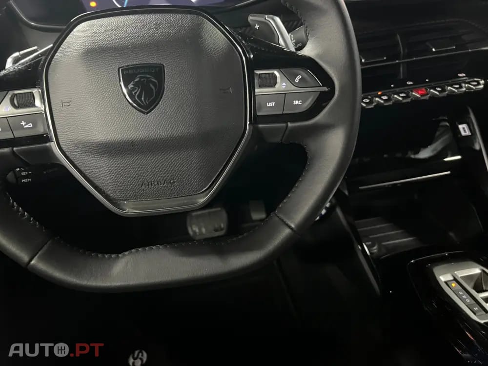 Peugeot 2008 1.2 Hybrid Allure e-DCS6