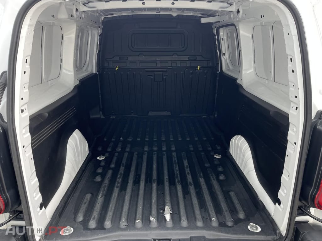 Peugeot Partner 1.5 BlueHDi 100 STT Longa Pro