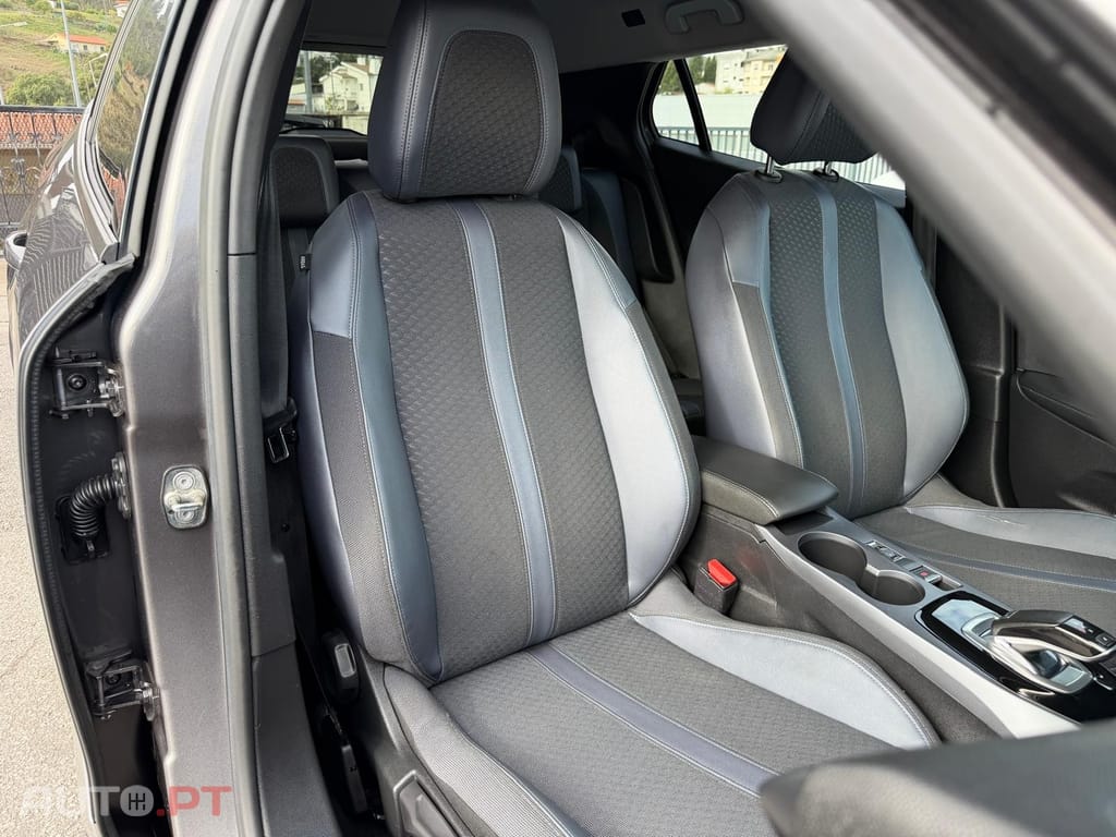 Peugeot 2008 1.5 BlueHDi Allure EAT8
