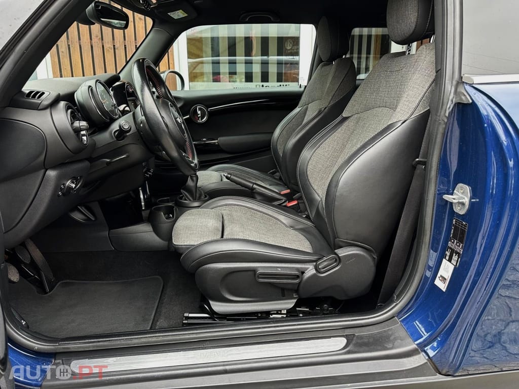 MINI Cooper Cooper D