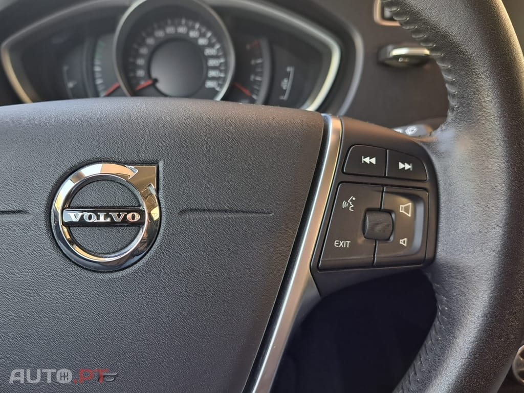 Volvo V40 2.0 D2 Momentum Eco