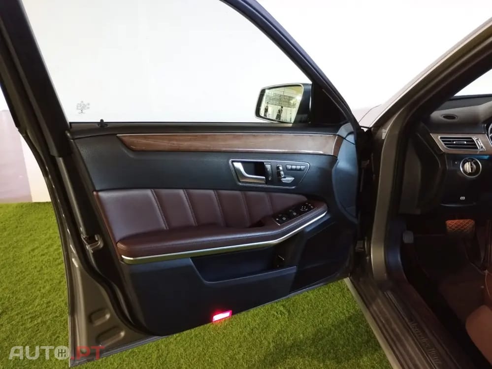 Mercedes-Benz E 300 Bluetec Hybrid Avantgarde