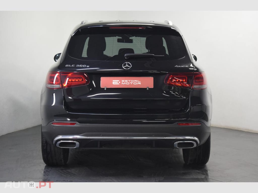Mercedes-Benz GLC 300 e 4MATIC AMG Line