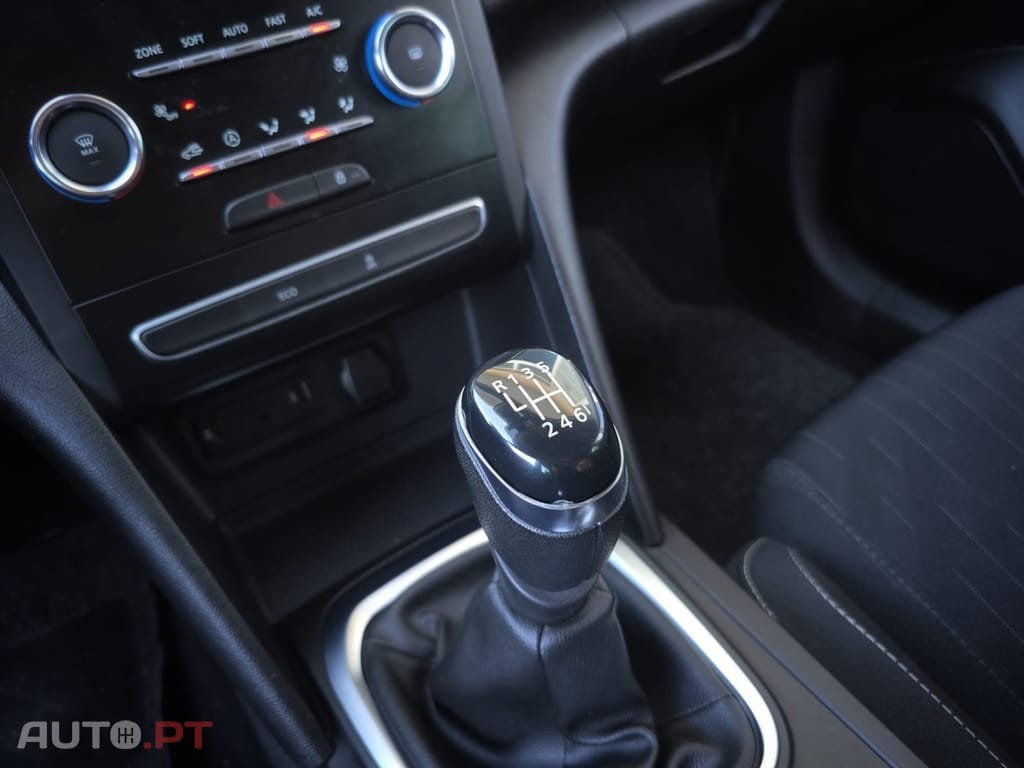 Renault Mégane Sport Tourer 1.3 TCe Limited