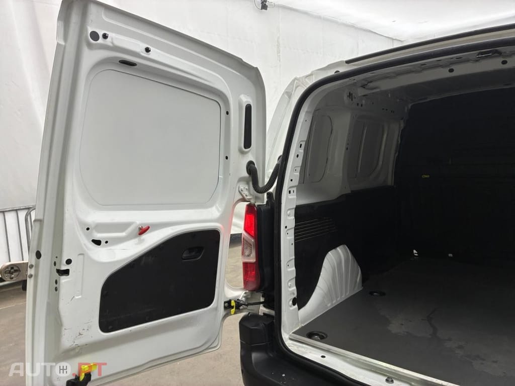 Peugeot Partner 1.5 BlueHDi Premium Standard