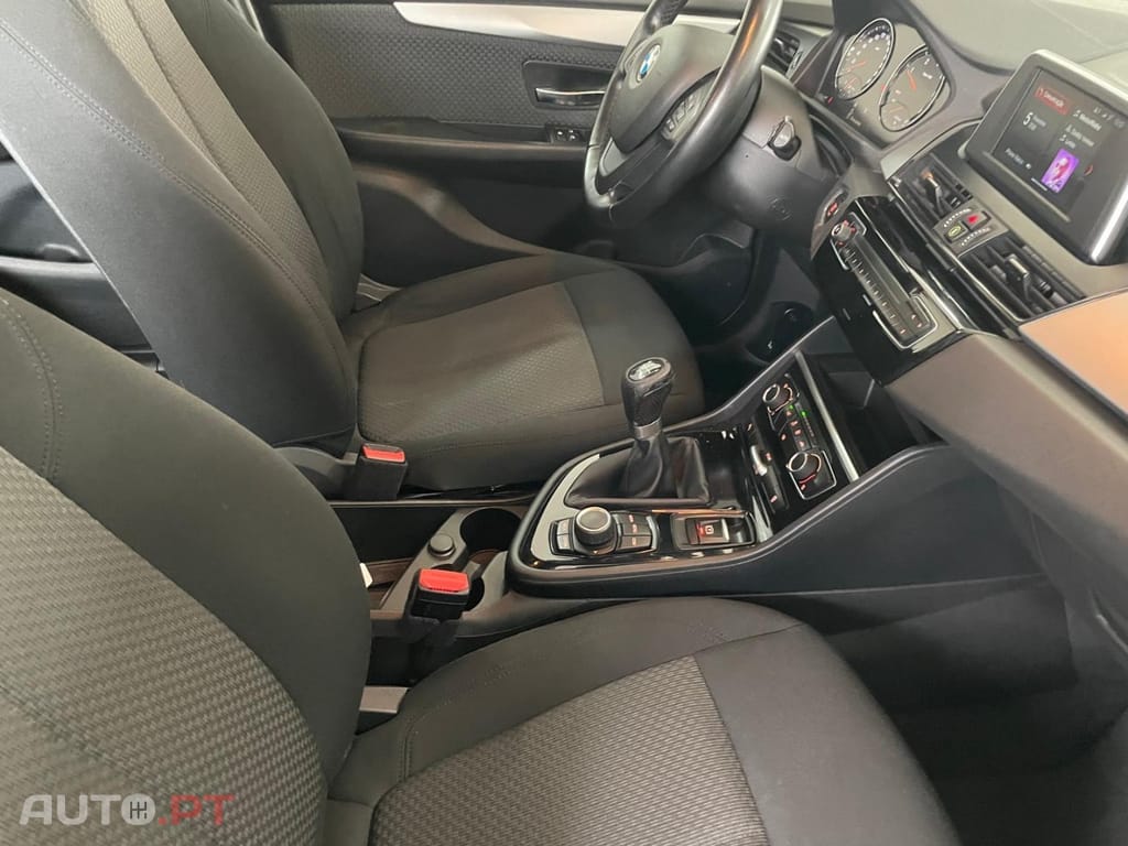 BMW 216 d Line Luxury