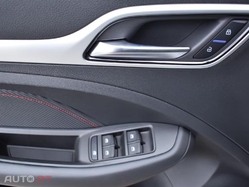 MG ZS Luxury I.V.A DEDUTIVEL