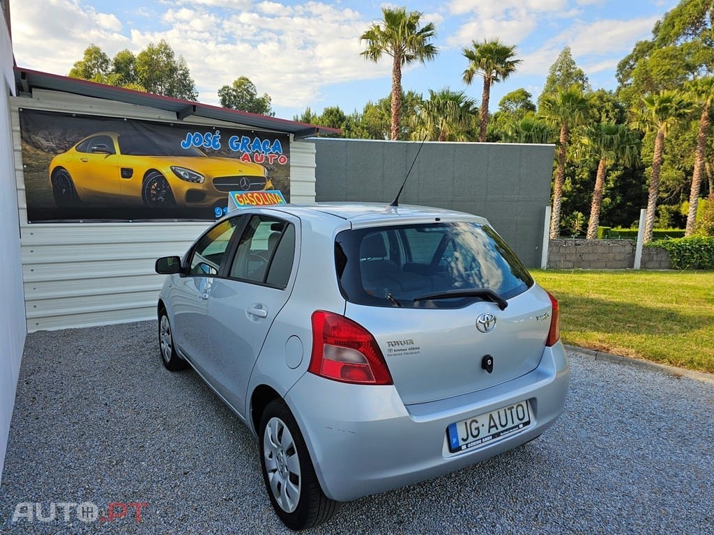 Toyota Yaris 1.0 VVT-i AC