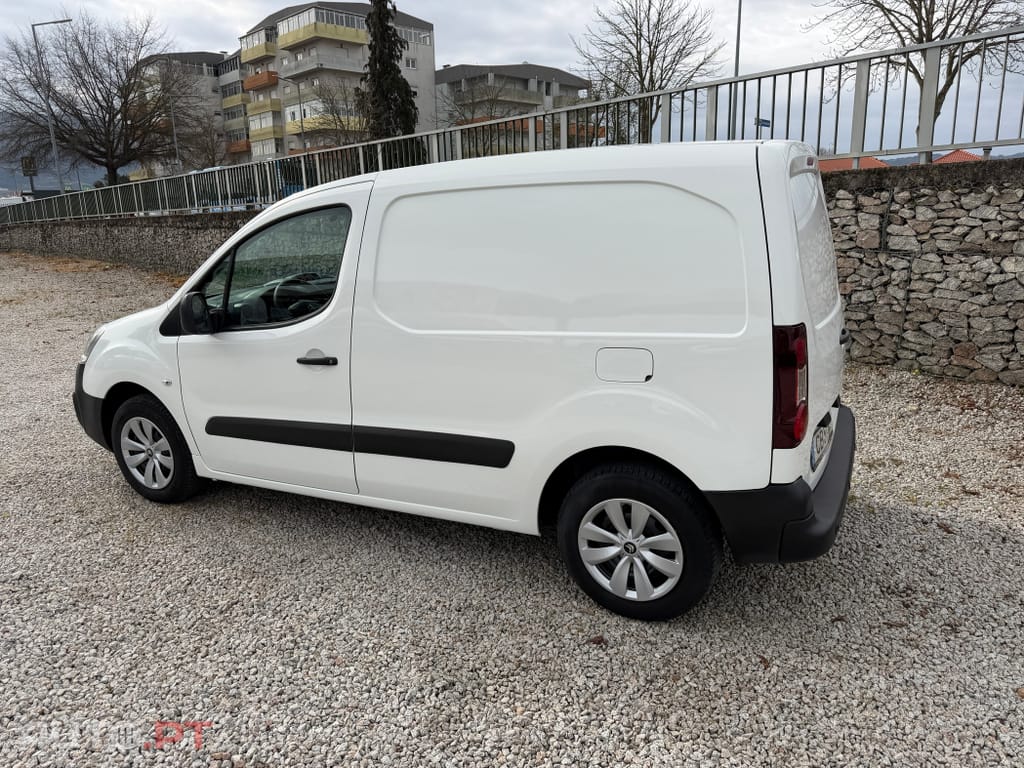 Citroen Berlingo 1.6 BlueHDI 3LUG Automática