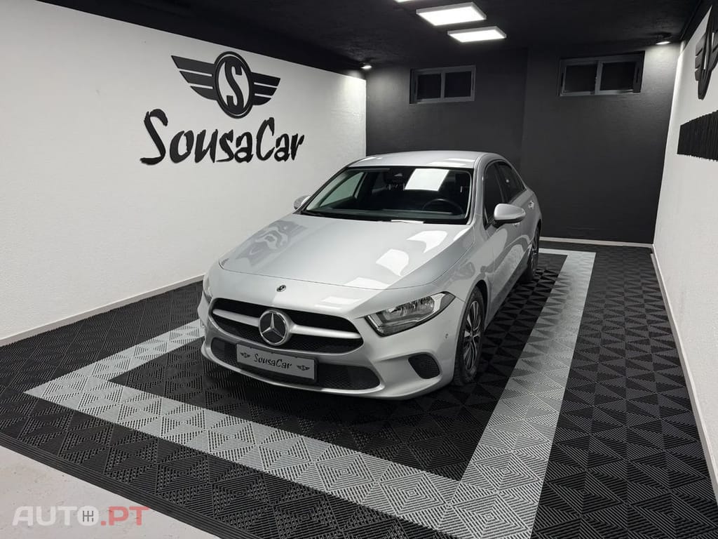 Mercedes-Benz A 180 d Business Solutions Frota Aut.