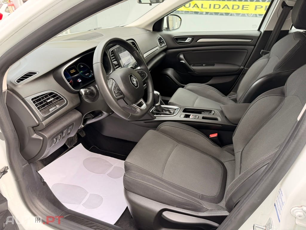 Renault Mégane E-Tech 1.6 E-Tech Híbrido/Plug-in 160cv