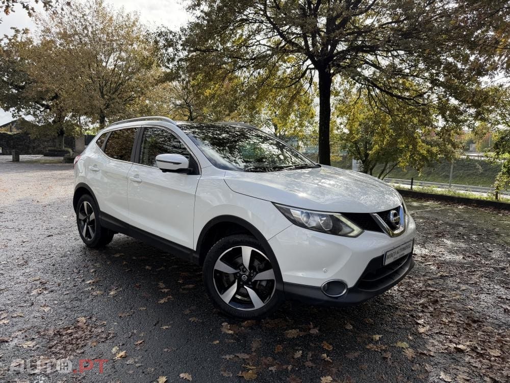 Nissan Qashqai 1.5 dCi N-Connecta Led