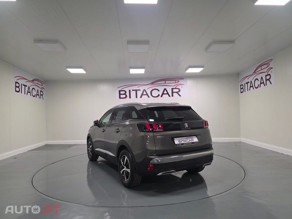 Peugeot 3008 1.5 BlueHDi Active