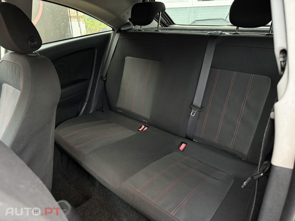 Opel Corsa 1.2 Black Edition