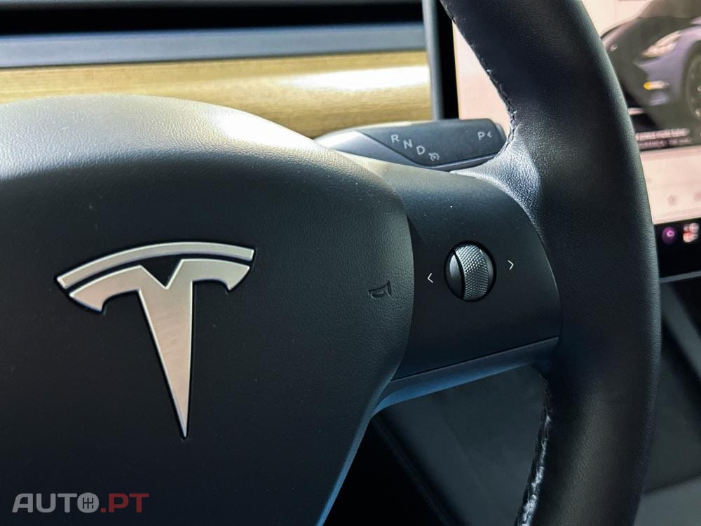 Tesla Model Y Long Range Dual Motor AWD