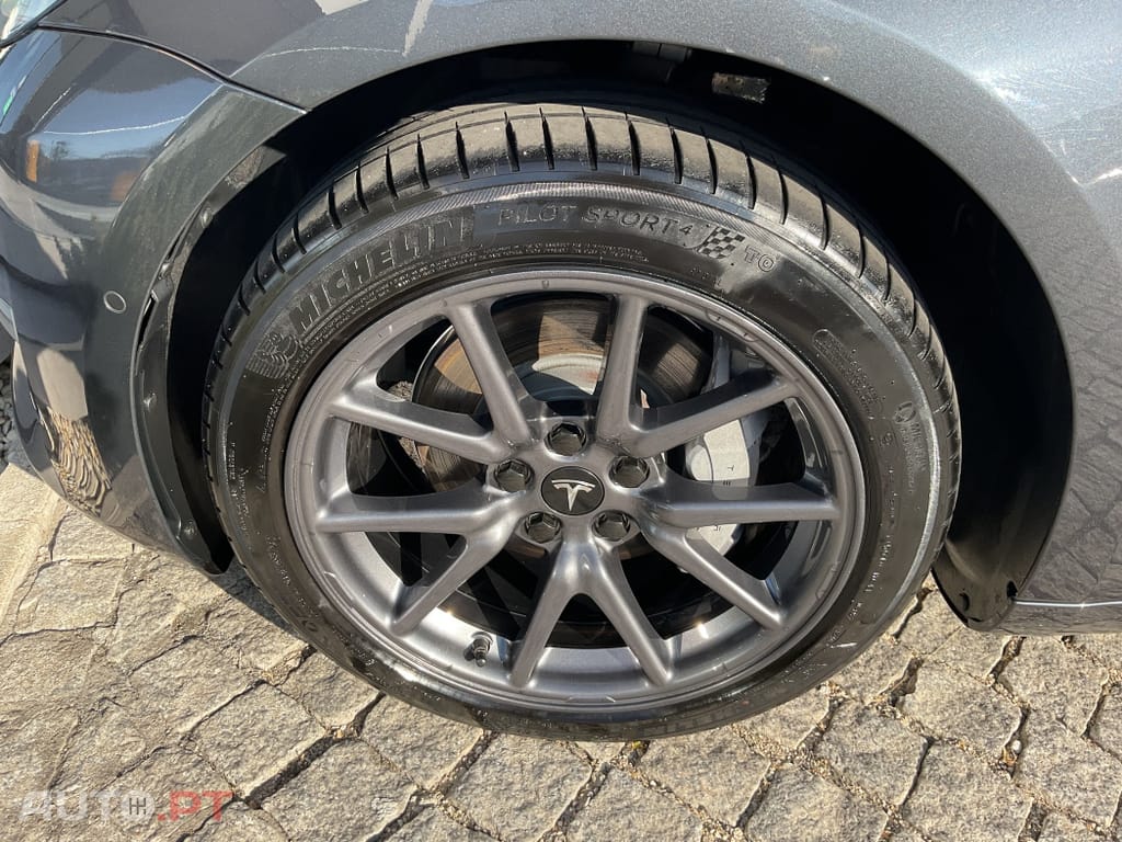 Tesla Model 3 Standard RWD Plus