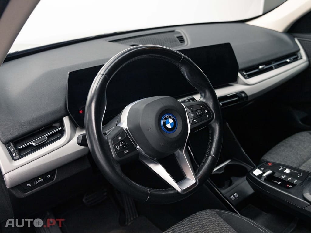 BMW iX1 xDrive30