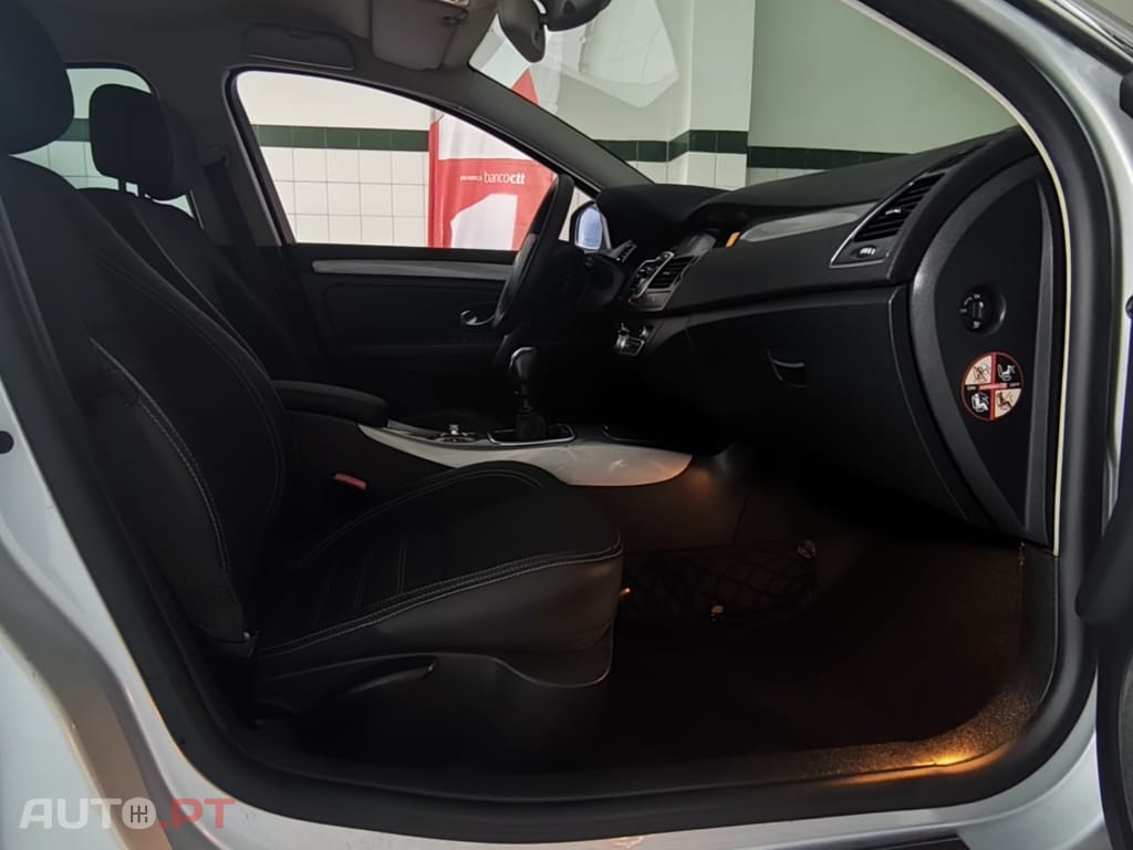 Renault Laguna Break 2.0 DCi Dynamique S 4control