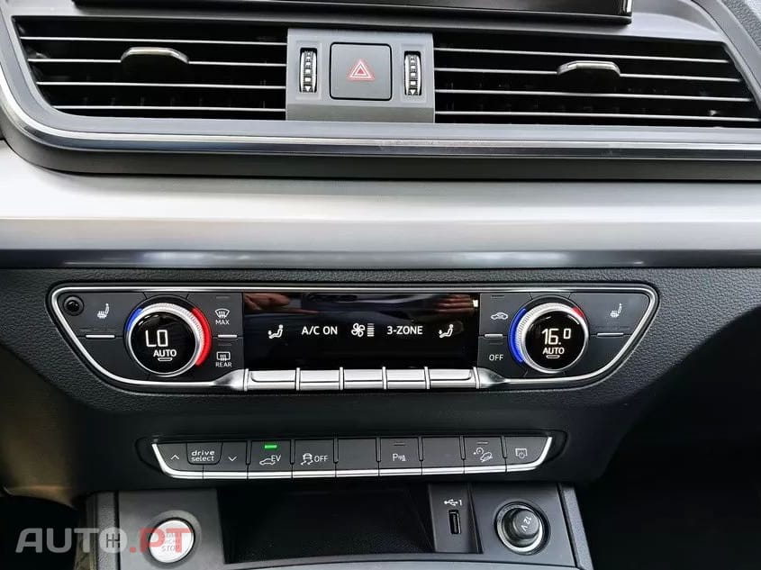 Audi Q5 50 TFSIe quattro S tronic S line business