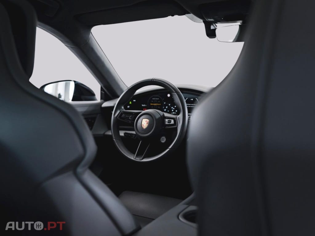 Porsche Taycan GTS 88 % I.V.A DEDUTIVEL 