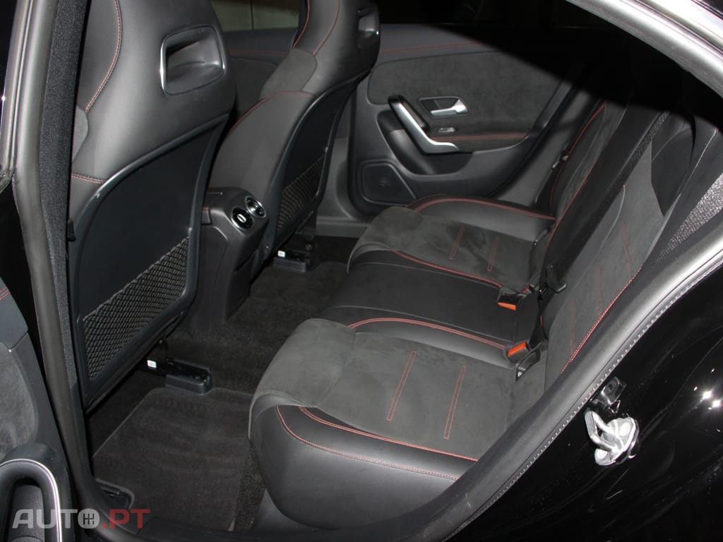 Mercedes-Benz CLA 180 d AMG Line