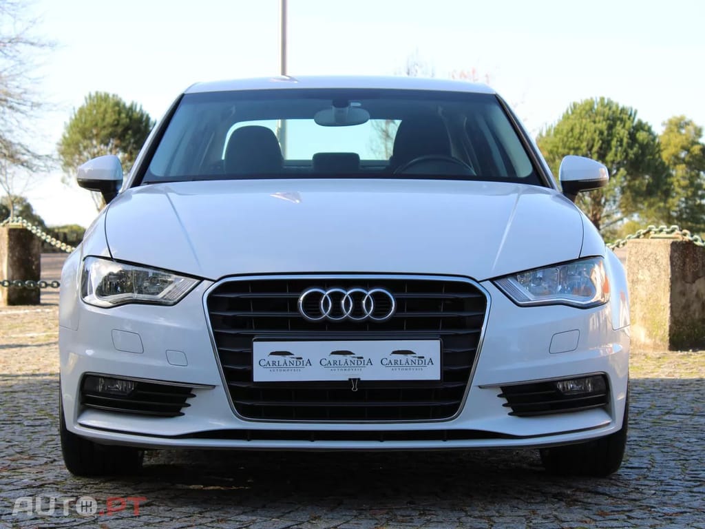 Audi A3 1.6 TDI Business Line Attraction Ultra