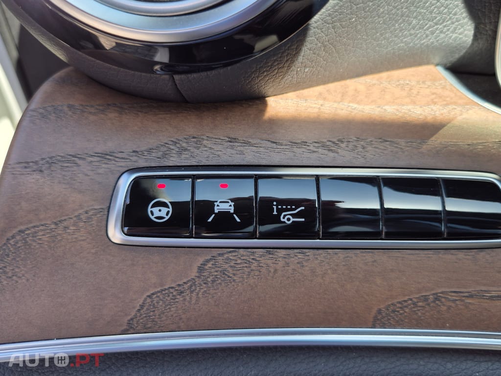 Mercedes-Benz E 300 AMG Line