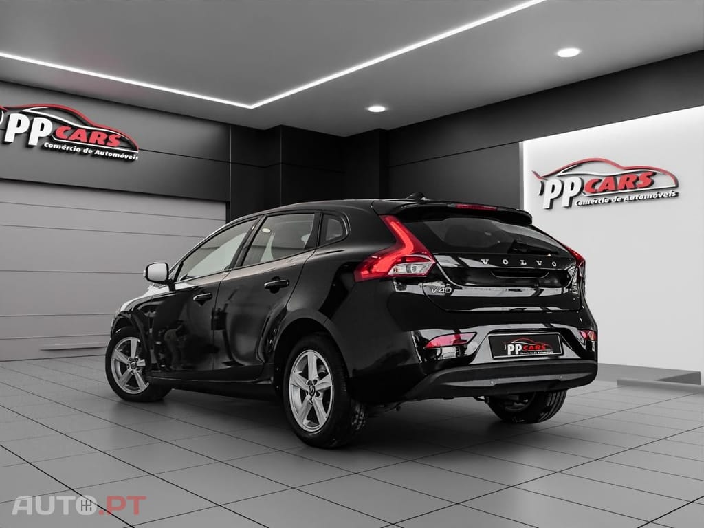 Volvo V40 2.0 D2 Momentum