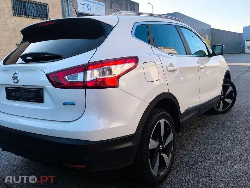 Nissan Qashqai 1.5 dCi Tekna J19