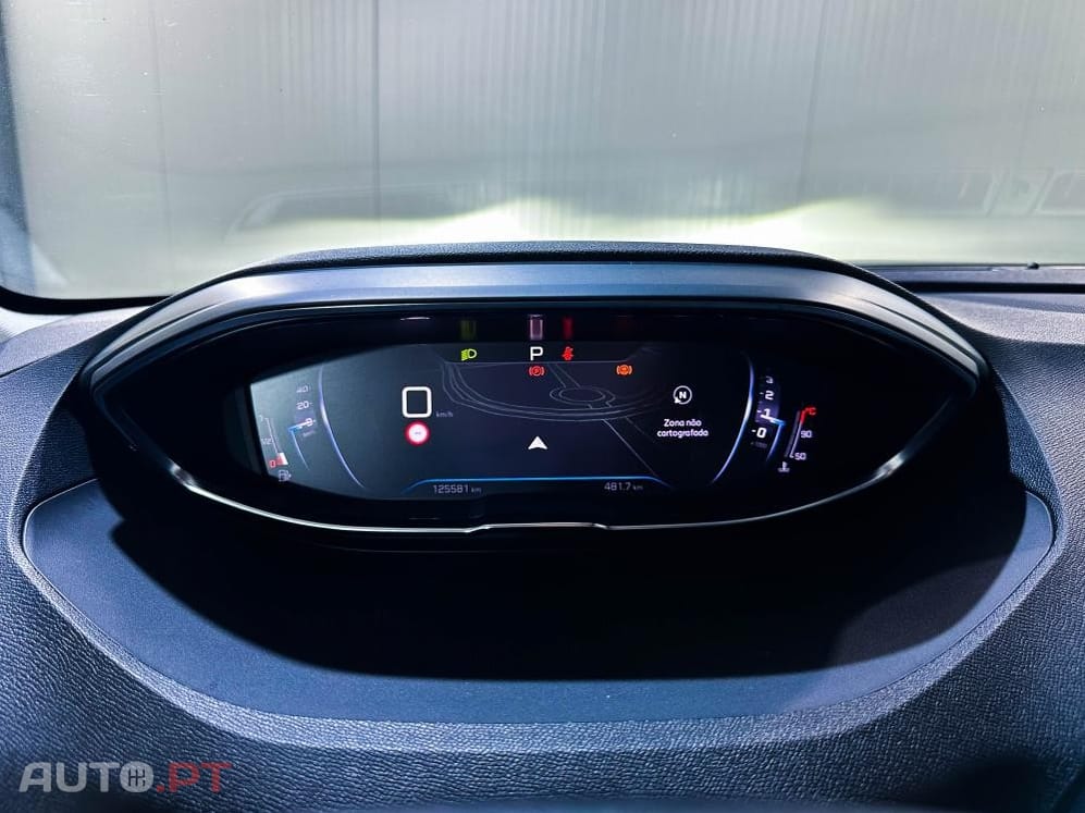 Peugeot 5008 Allure Pack EAT-8