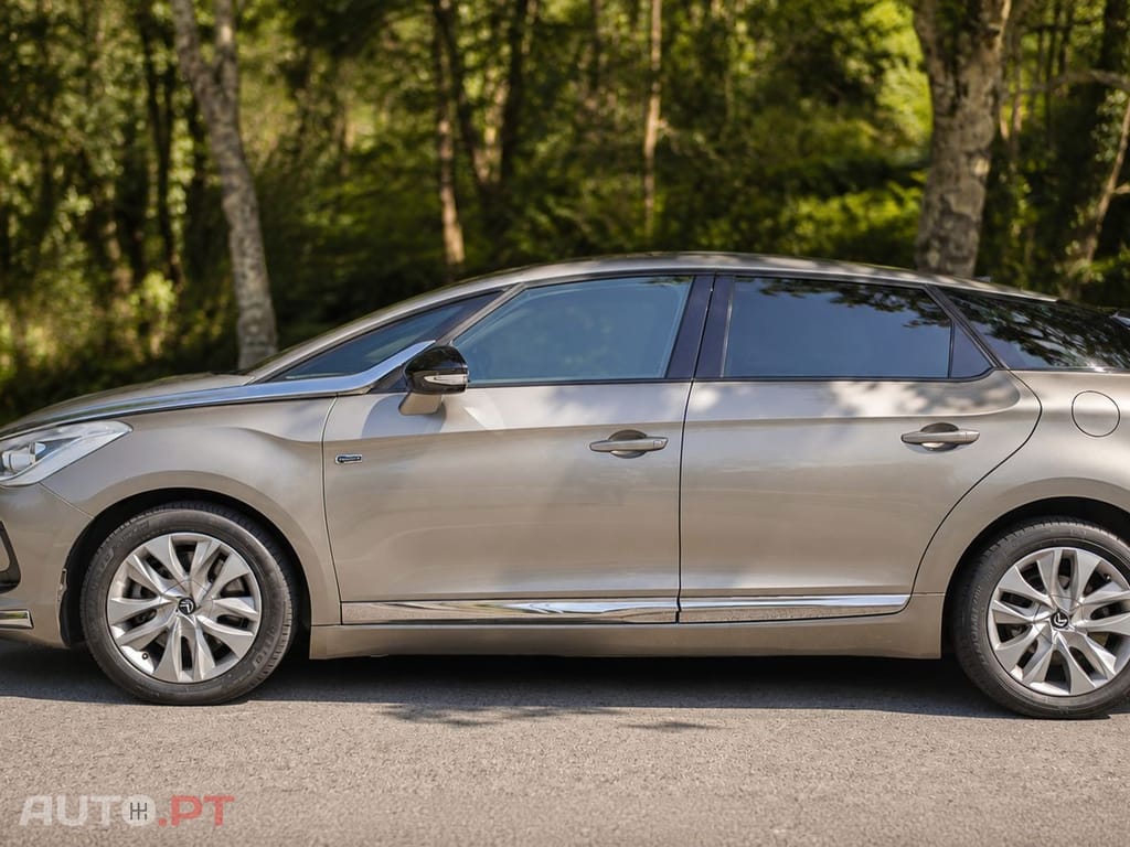DS DS5 2.0 Hybrid4 Sport Chic