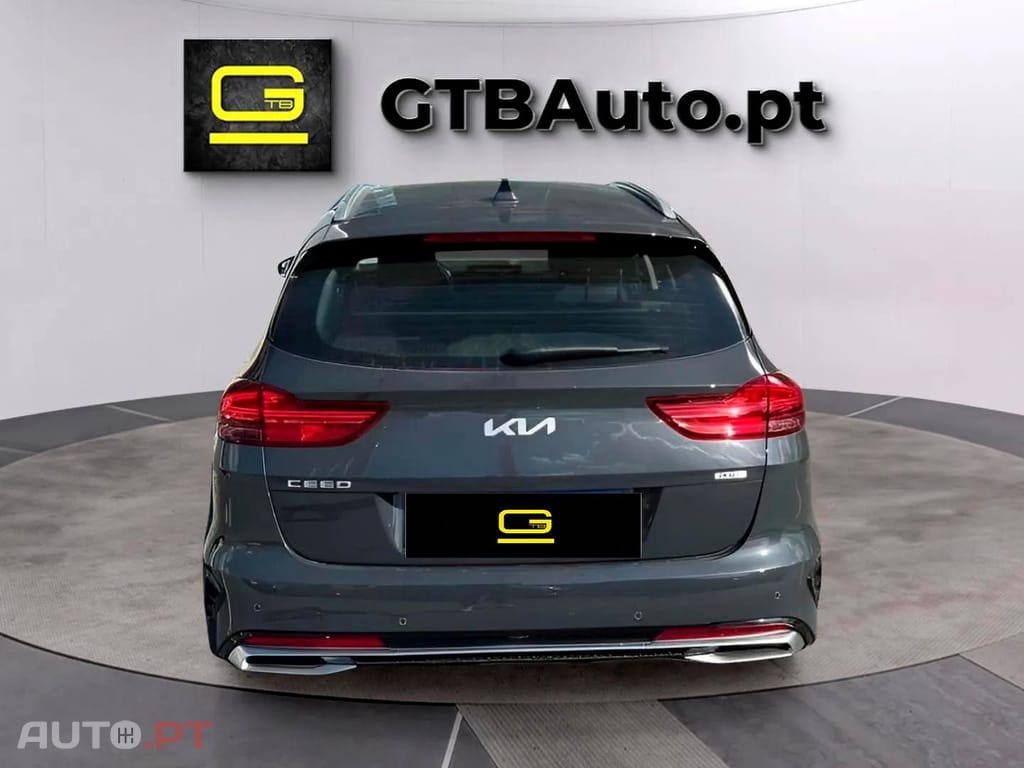 Kia Ceed SW 1.6 GDi 6DCT PHEV Drive