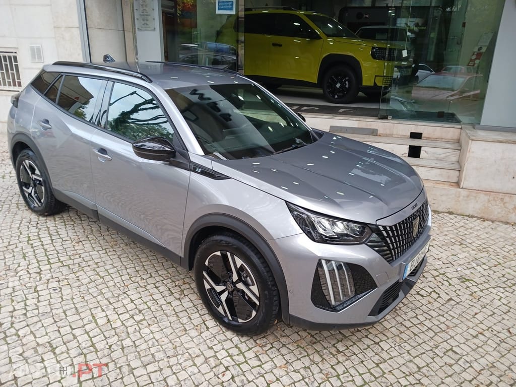 Peugeot E-2008 50 kWh Allure Pack