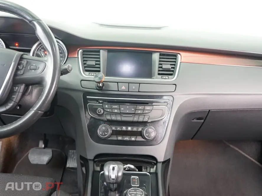 Peugeot 508 RXH 2.0 HDi Hybrid4 2-Tronic