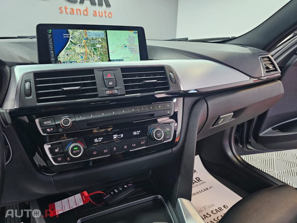 BMW 330 iPerformance Pack M
