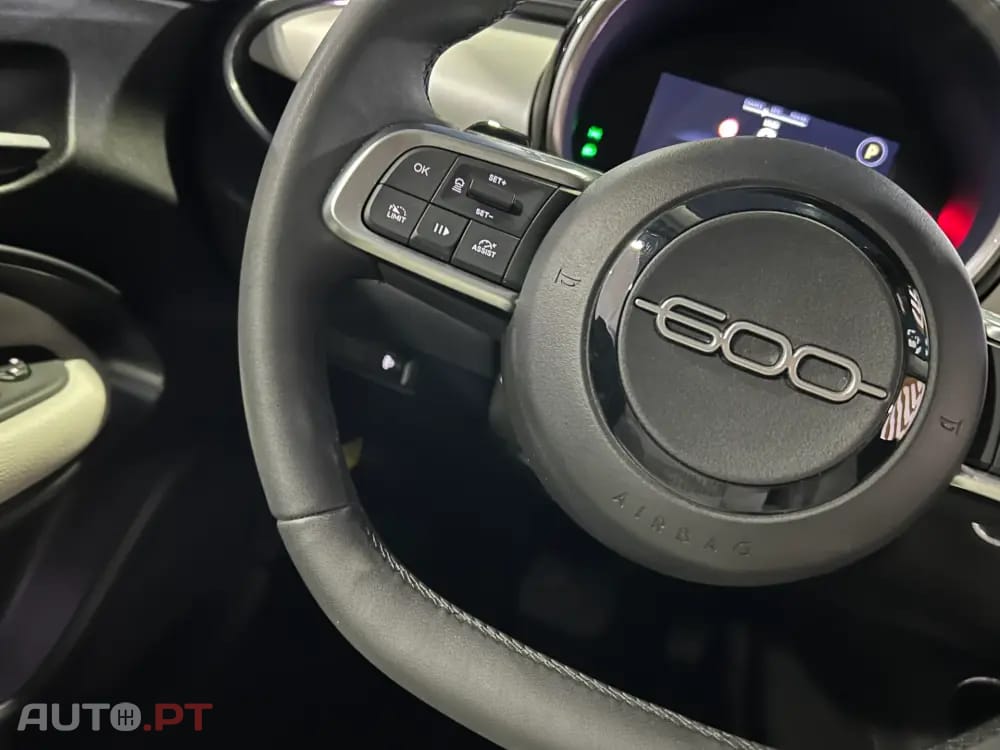 Fiat 600 1.2 Hybrid La Prima