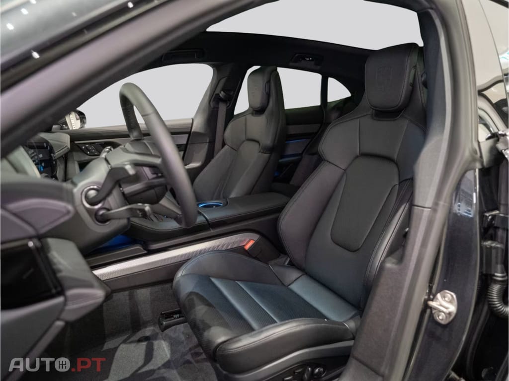Porsche Taycan 4 I.V.A DEDUTIVEL  