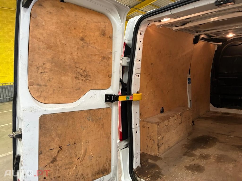 Ford Transit Custom 300 L2 2.0 EcoBlue Trend H1 Aut.