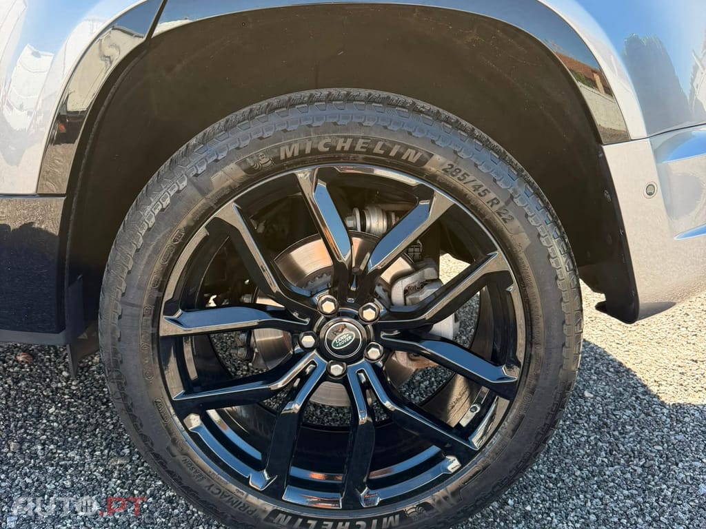 Land Rover Defender LOOK SVR