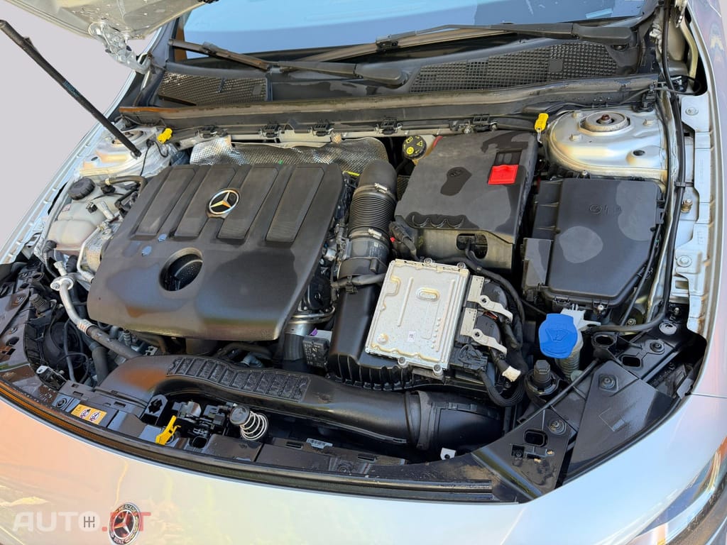 Mercedes-Benz A 180 D STYLE DCT 