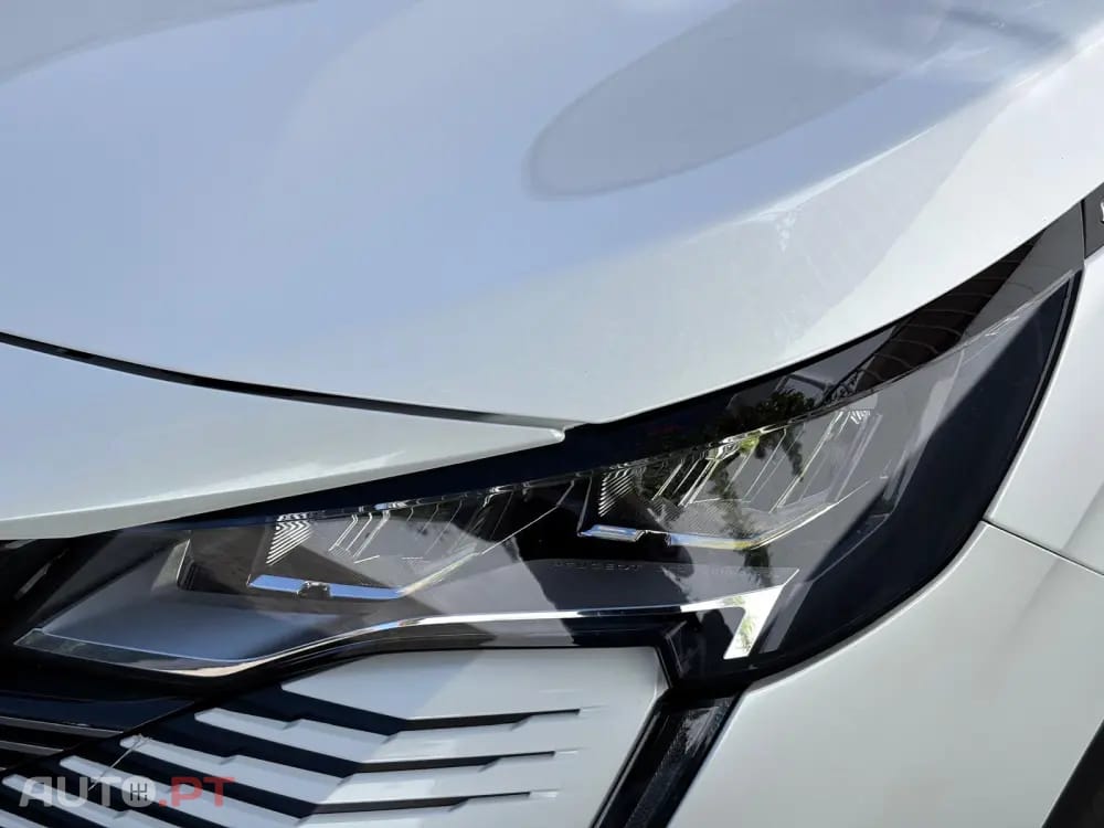 Peugeot 5008 1.2 PureTech Allure EAT8