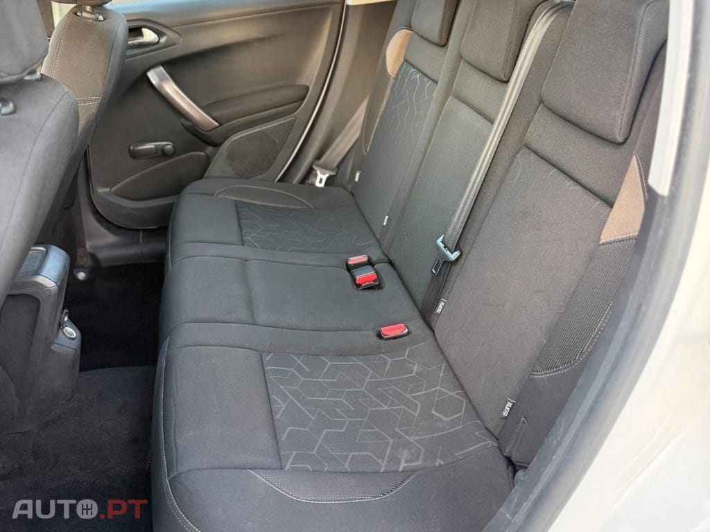 Peugeot 2008 1.6 BlueHDi Active