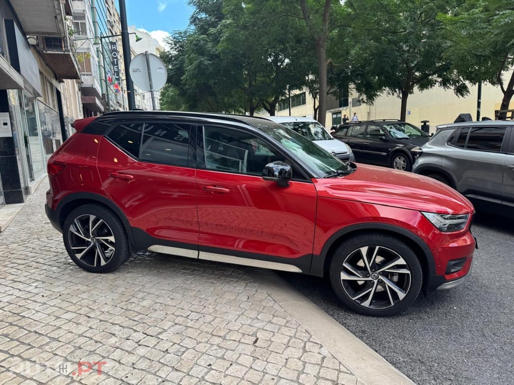 Volvo XC40 2.0 T5 R-Design