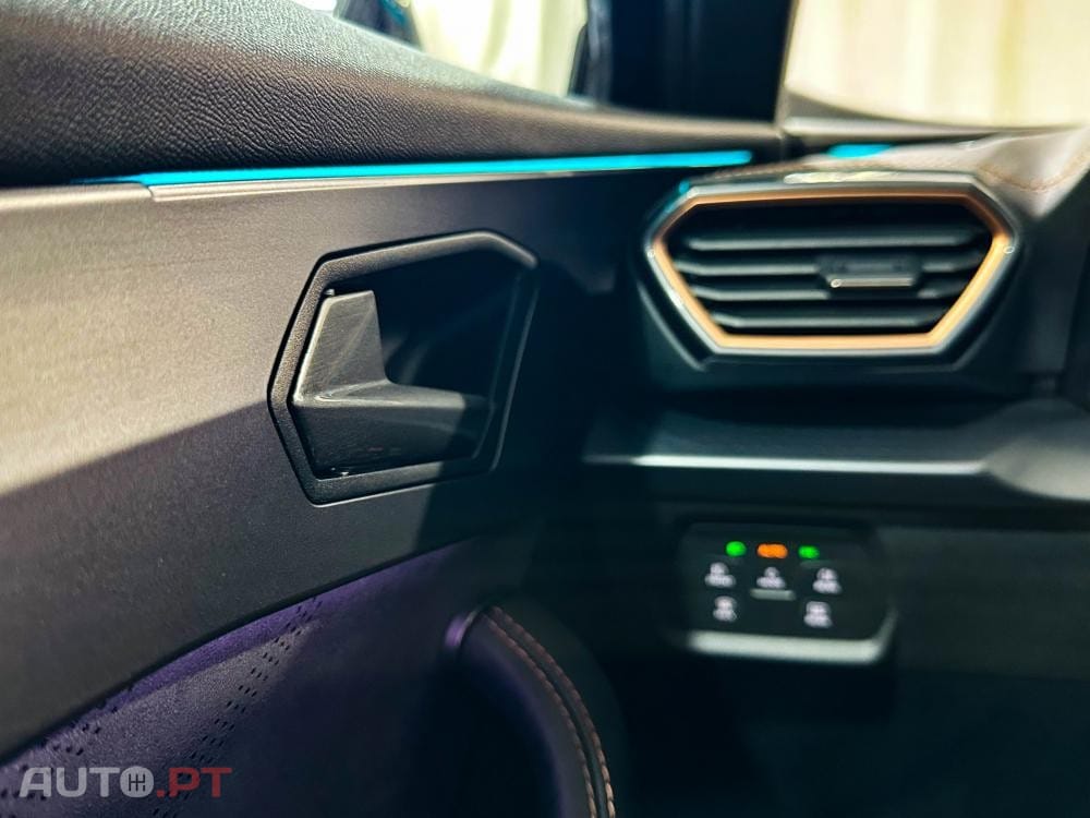 Cupra Formentor 1.5 e-Hybrid DSG VZ Black Edition