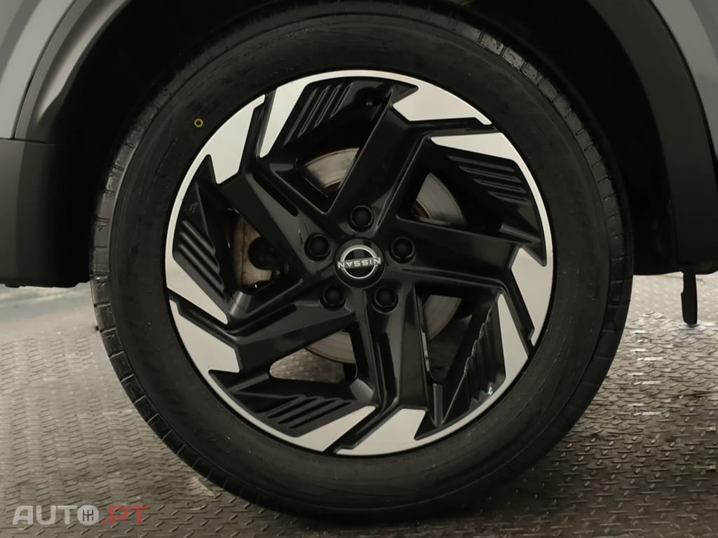 Nissan Qashqai Qashqai 1.3 DIG-T N-Connecta LED Xtronic